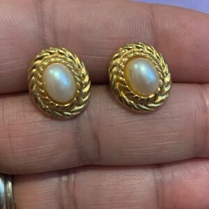 Vintage Pearl Earrings